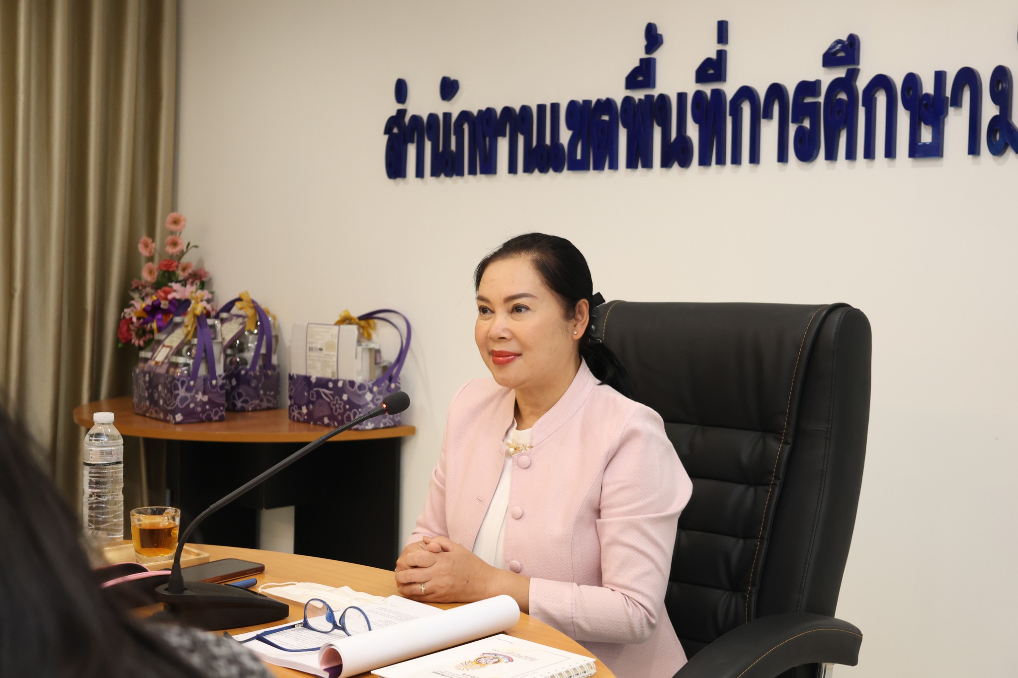 ประชุมคณะกรรมการรับนักเรียนระดับเขตพื้นที่การศึกษา สำนักงานเขตพื้นที่การศึกษามัธยมศึกษาชลบุรี ระยอง (จังหวัดชลบุรี) ณ ห้องประชุมดร.สมศักดิ์ ทองเนียม สพม.ชลบุรี ระยอง