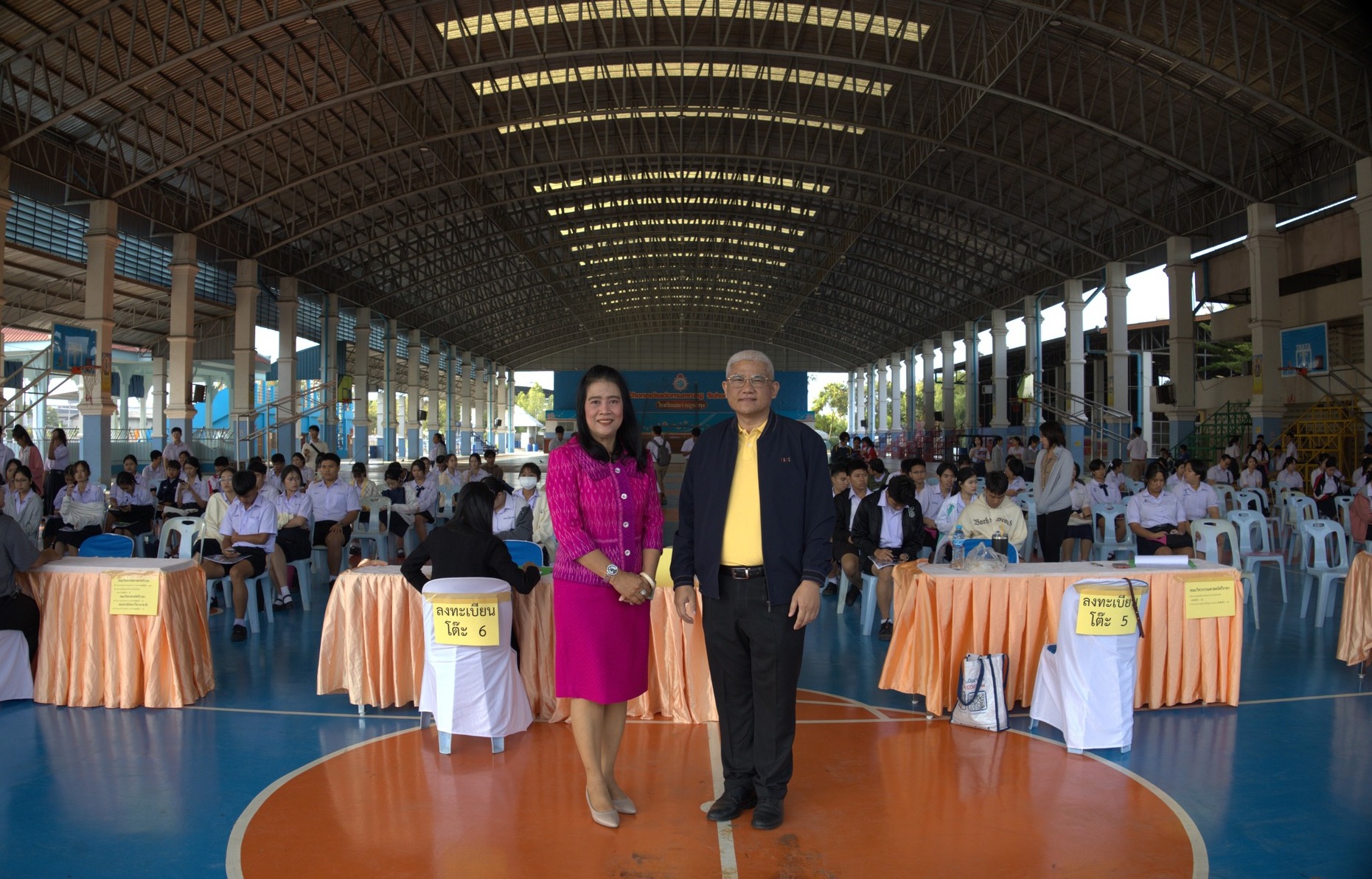 การจัดสอบสัมภาษณ์นักเรียนโครงการ “เด็กดีมีที่เรียน” เพื่อเข้าศึกษาต่อ มหาวิทยาลัยบูรพาและมหาวิทยาลัยเกษตรศาสตร์ วิทยาเขตศรีราชา ประจำปีการศึกษา 2568