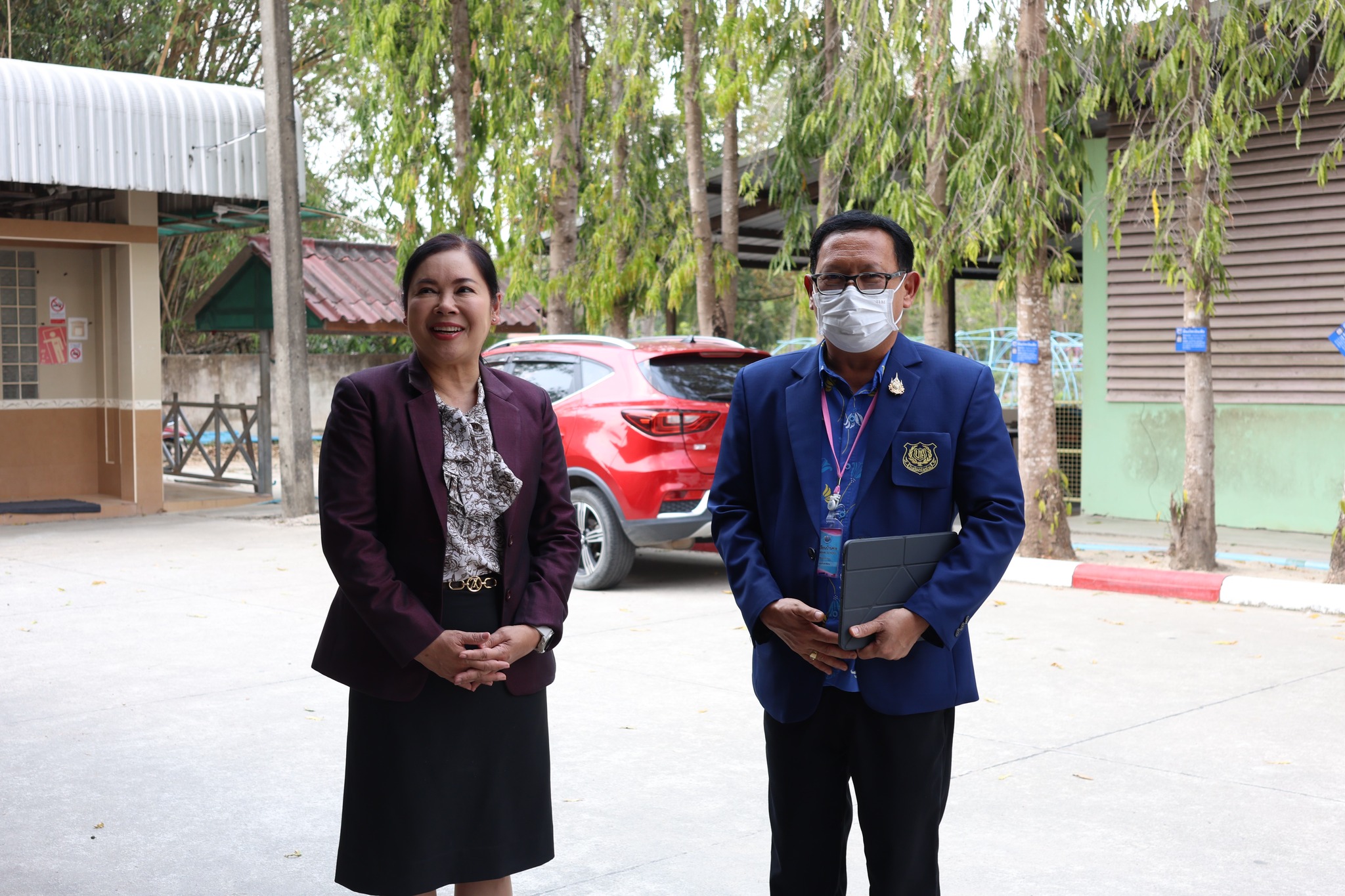 ลงพื้นที่ตรวจเยี่ยมโรงเรียนบ้านค่าย อ. บ้านค่าย จ. ระยอง เพื่อติดตามโครงการ “สุขาดี มีความสุข” และการขับเคลื่อนนโยบาย “เรียนดี มีความสุข” ลงสู่ห้องเรียน