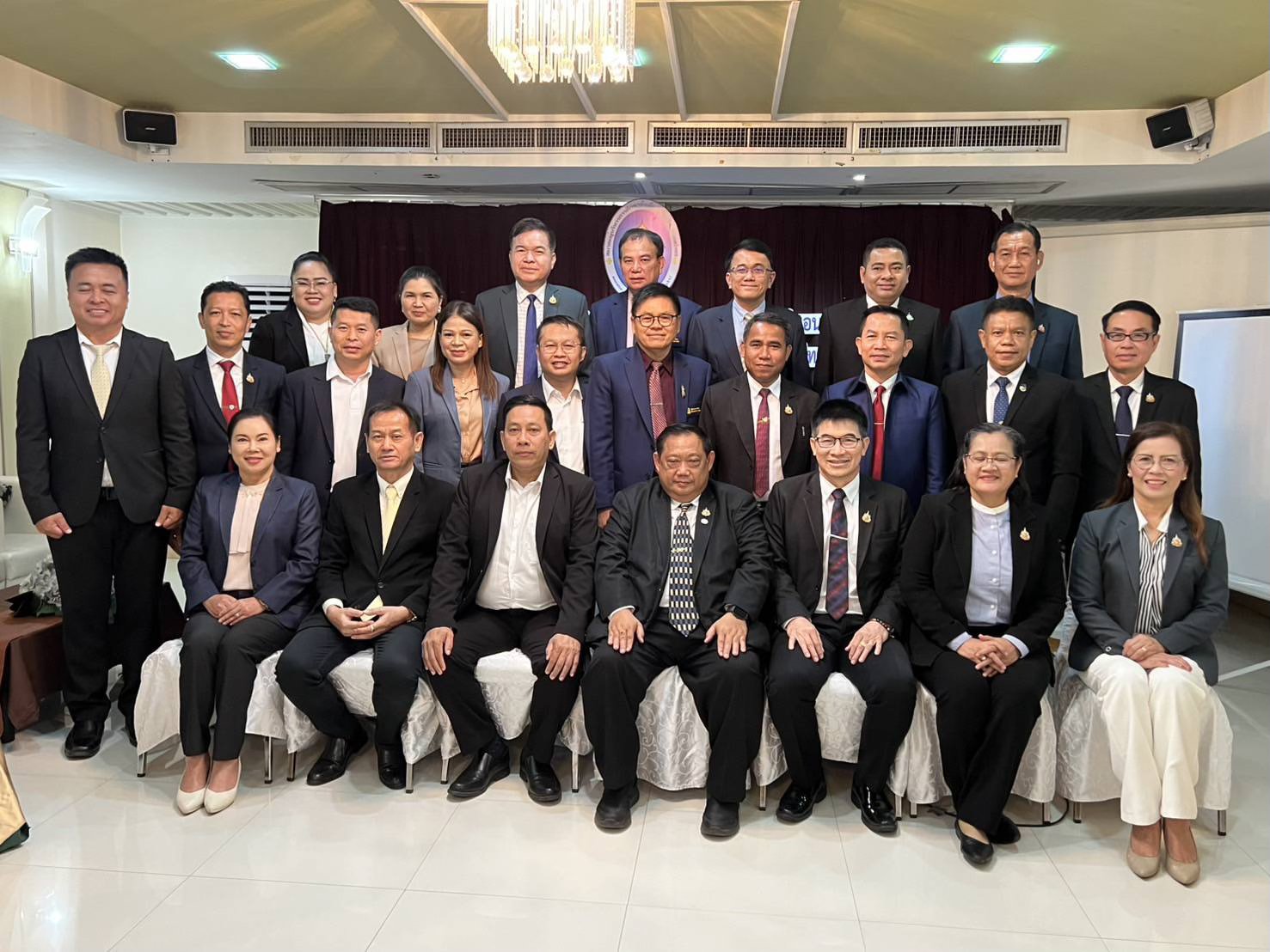 ประชุมสัมมนา “ทิศทางการศึกษาไทยในอนาคต” ยกระดับการศึกษาขั้นพื้นฐานอย่างยั่งยืน ณ โรงแรม เดอะ เลกาซี่ จ. นนทบุรี