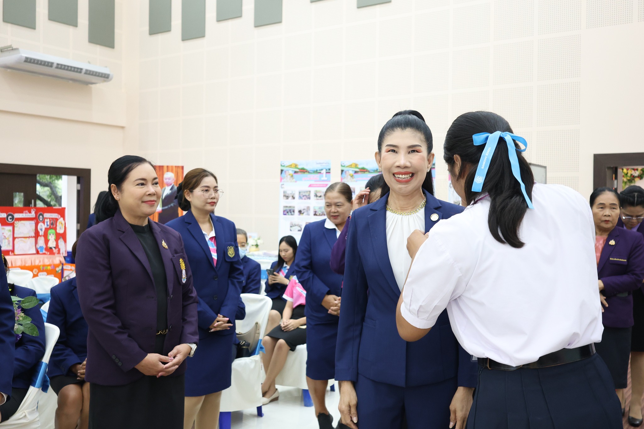สพม.ชลบุรี ระยอง ร่วมต้อนรับคณะติดตามการดำเนินงานโรงเรียนนำร่องพื้นที่นวัตกรรมการศึกษา ณ โรงเรียนบ้านค่าย จังหวัดระยอง