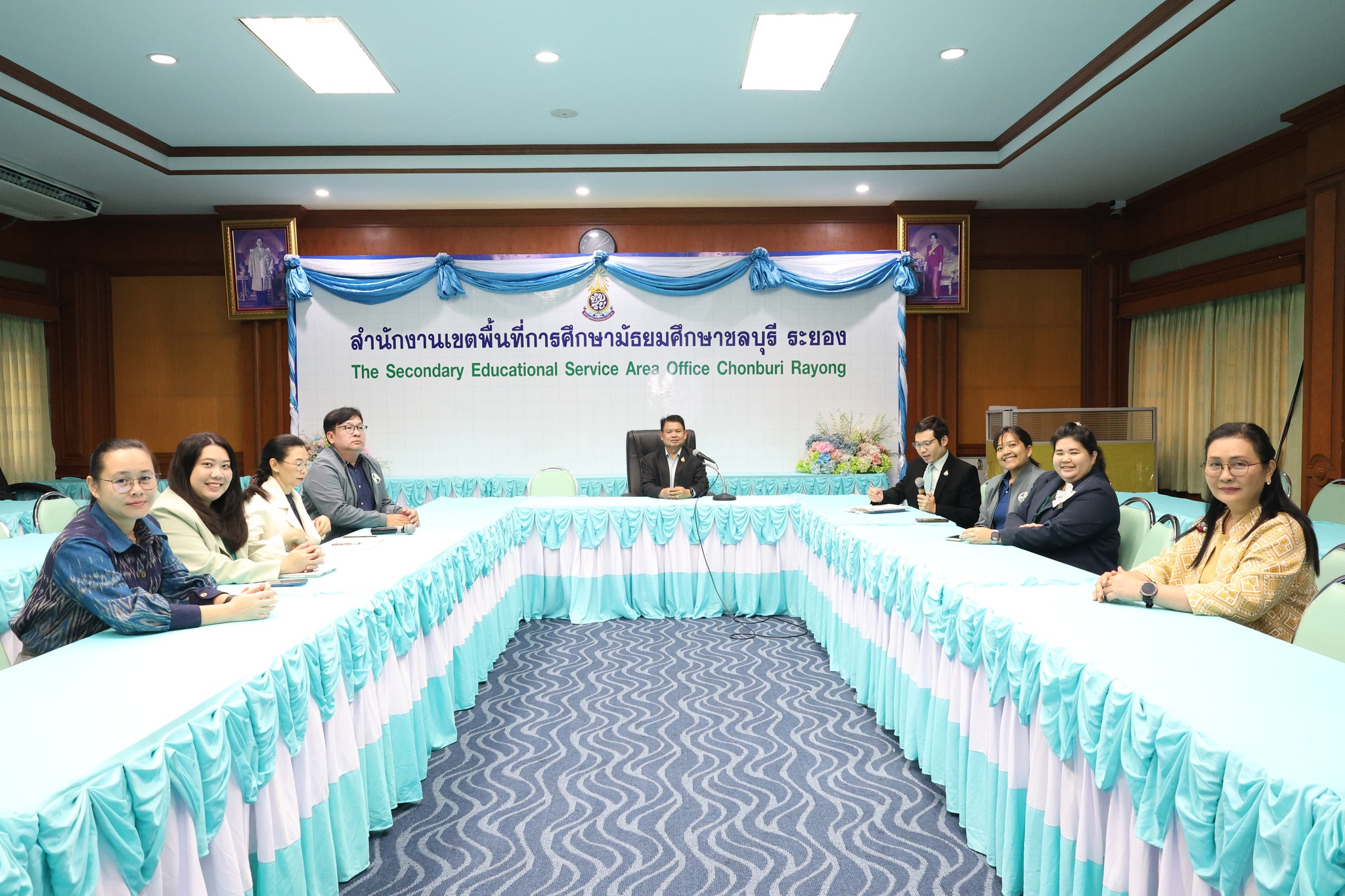 การประชุมชี้แจงการดำเนินงานการพัฒนาโรงเรียนของมูลนิธิสานอนาคตการศึกษา คอนเน็กซ์อีดี ในกลุ่มโรงเรียน “โครงการ 1 อำเภอ 1 โรงเรียนคุณภาพ”