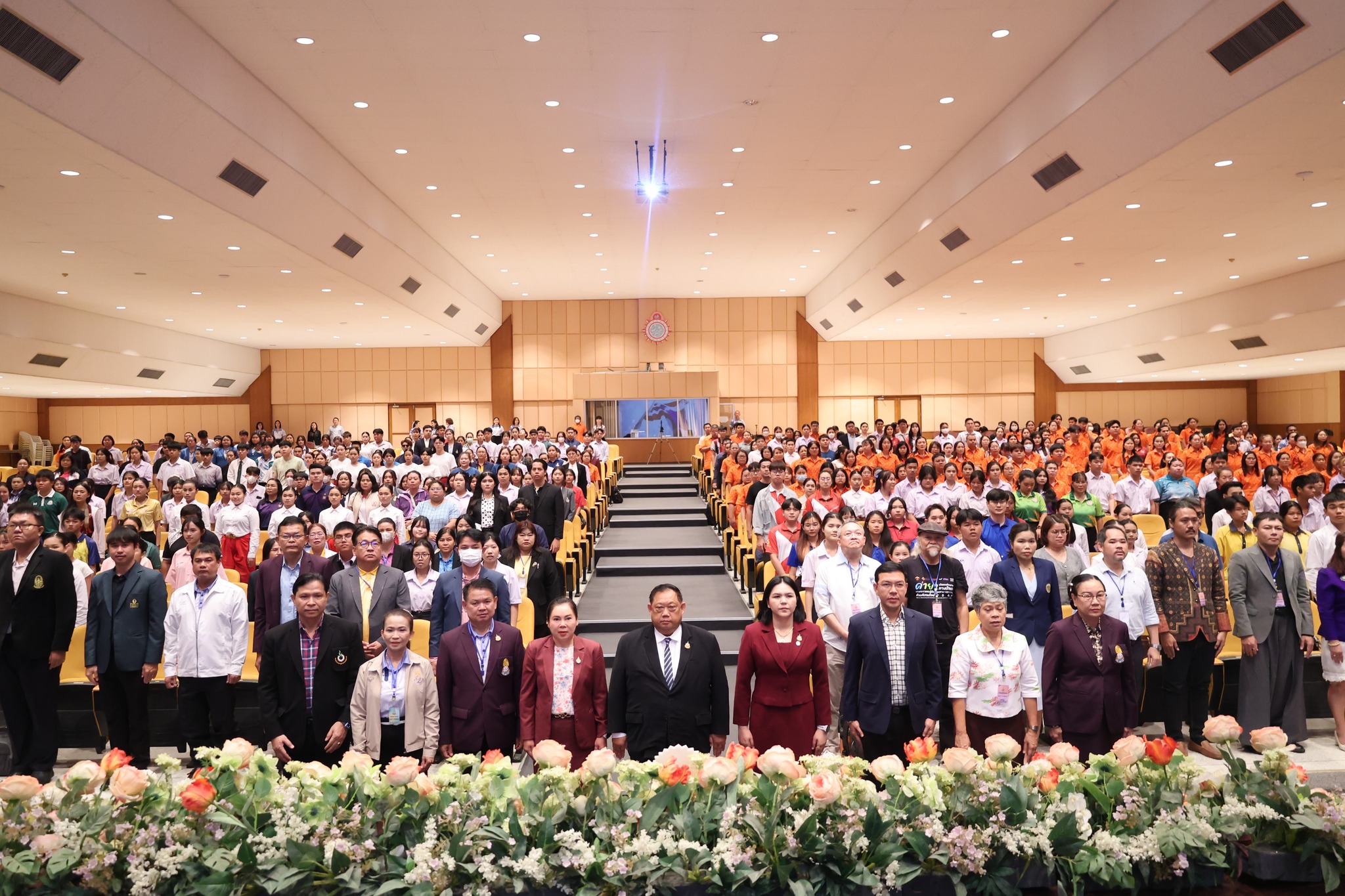 พิธีเปิดโครงการค่ายเยาวชนเพื่อการพัฒนาพหุปัญญาบูรณาการสู่การคิดสร้างสรรค์และ Soft Power ครั้งที่ 3 โดยการนำเสนอผลงานต่อคณะกรรมการ (Audition)ภาคกลางและภาคตะวันออก ณ โรงเรียนชลราษฎรอำรุง จ. ชลบุรี