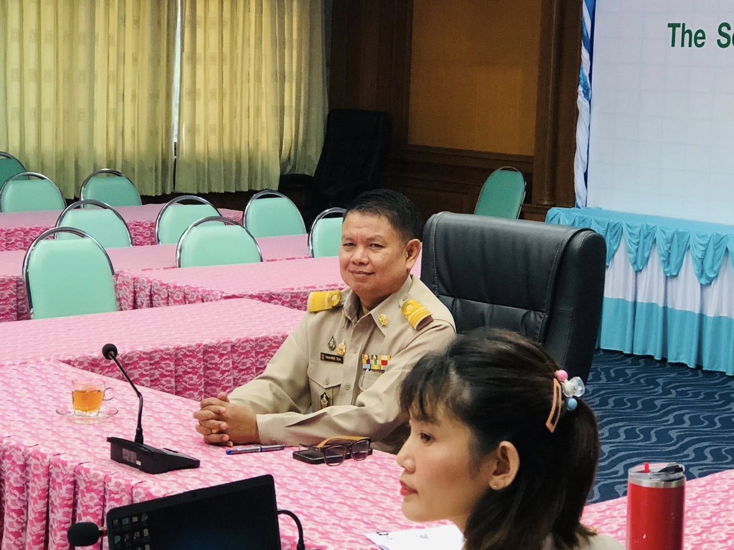 การประชุมสัมมนาเพื่อขยายผลการกำกับ ติดตาม ผลการดำเนินการใช้ตำแหน่งตามกรอบอัตรากำลังที่ ก.ค.ศ. กำหนด ของตำแหน่งบุคลากรทางการศึกษาอื่นตามมาตรา 38 ค. (2) ในเขตพื้นที่การศึกษา ผ่านระบบ Zoom Meeting