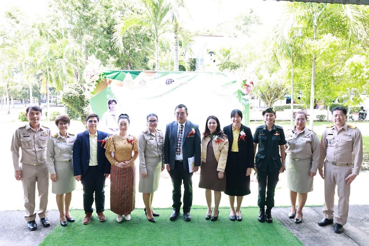 การคัดเลือกนักเรียน และสถานศึกษา เพื่อรับรางวัลพระราชทาน ระดับการศึกษาขั้นพื้นฐาน ประจำปีการศึกษา 2568 ระดับเขตพื้นที่การศึกษา ณ โรงเรียนดาราสมุทร และโรงเรียนสัตหีบวิทยาคม จ. ชลบุรี