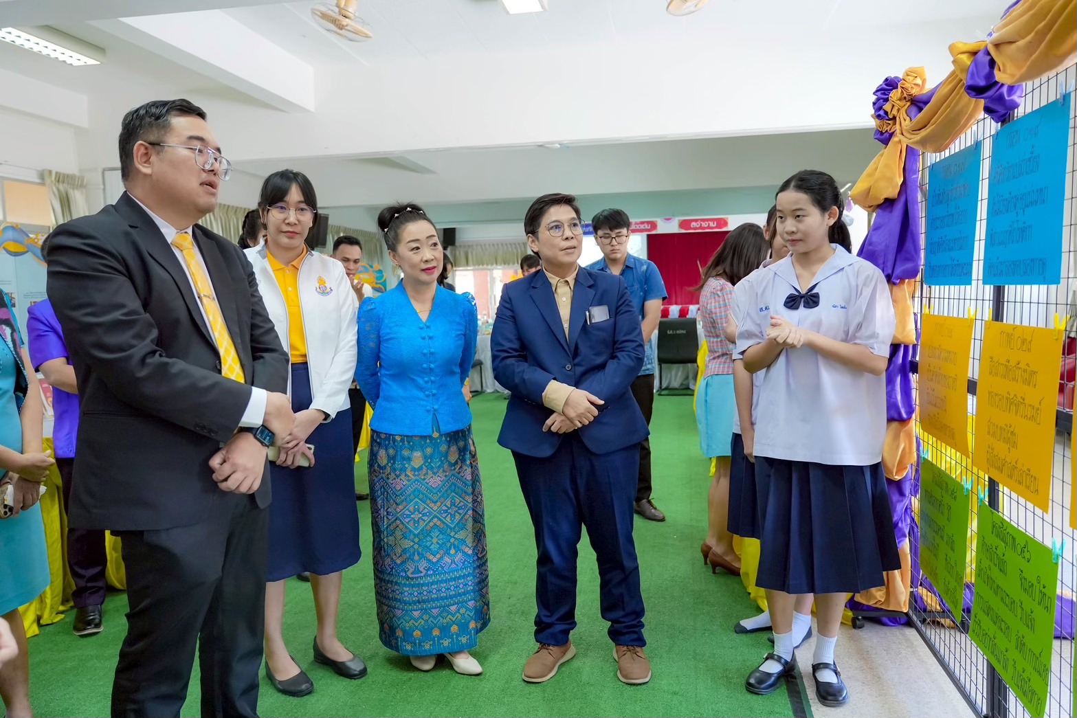 การคัดเลือกนักเรียน และสถานศึกษา เพื่อรับรางวัลพระราชทาน ระดับการศึกษาขั้นพื้นฐาน ประจำปีการศึกษา 2568 ระดับเขตพื้นที่การศึกษา ณ โรงเรียนสุรศักดิ์วิทยาคม และ โรงเรียนนิคมวิทยา
