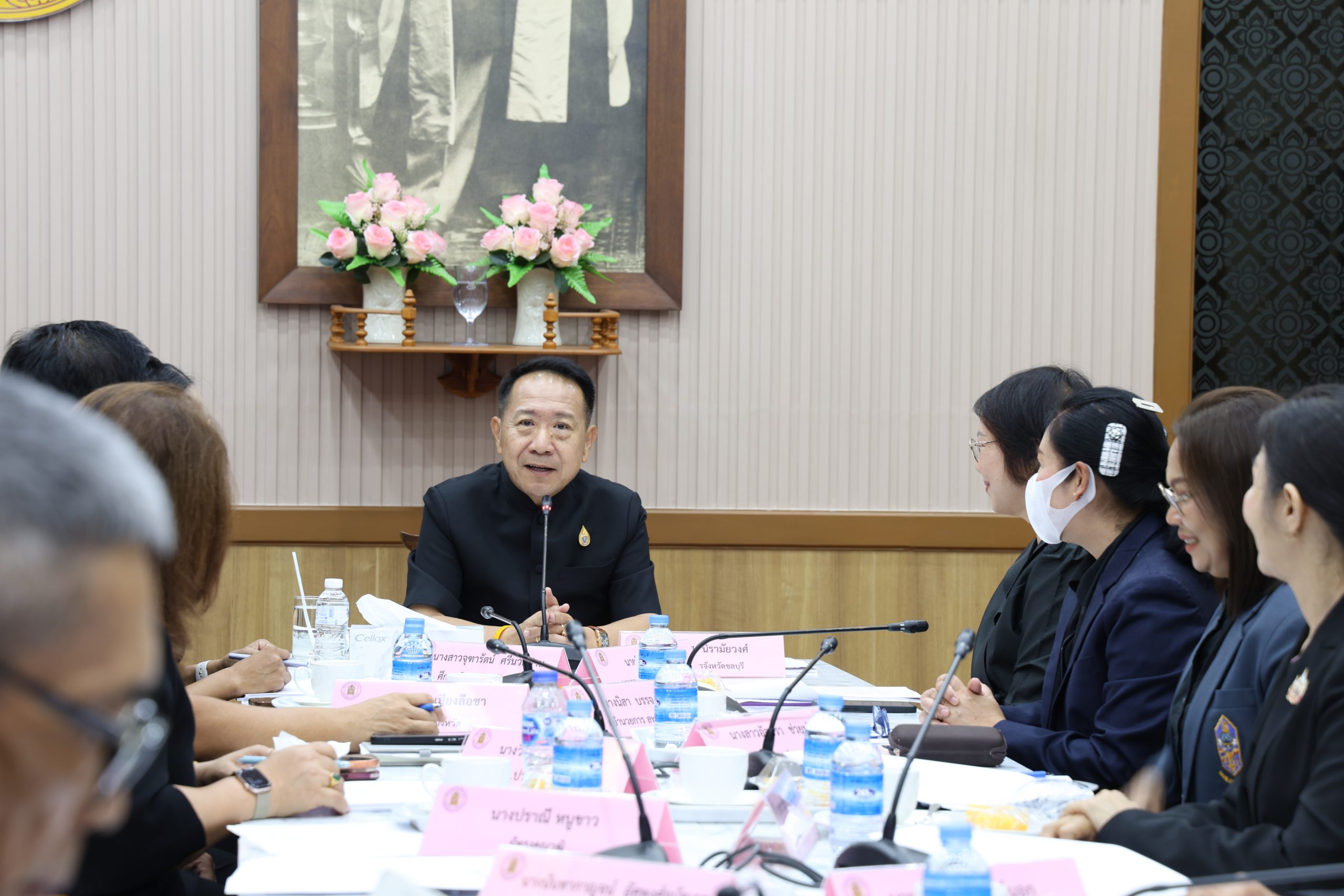 การประชุมเพื่อหารือแนวทางในการดำเนินการคัดเลือก ครูผู้สมควรได้รับพระราชทานรางวัลสมเด็จเจ้าฟ้ามหาจักรี