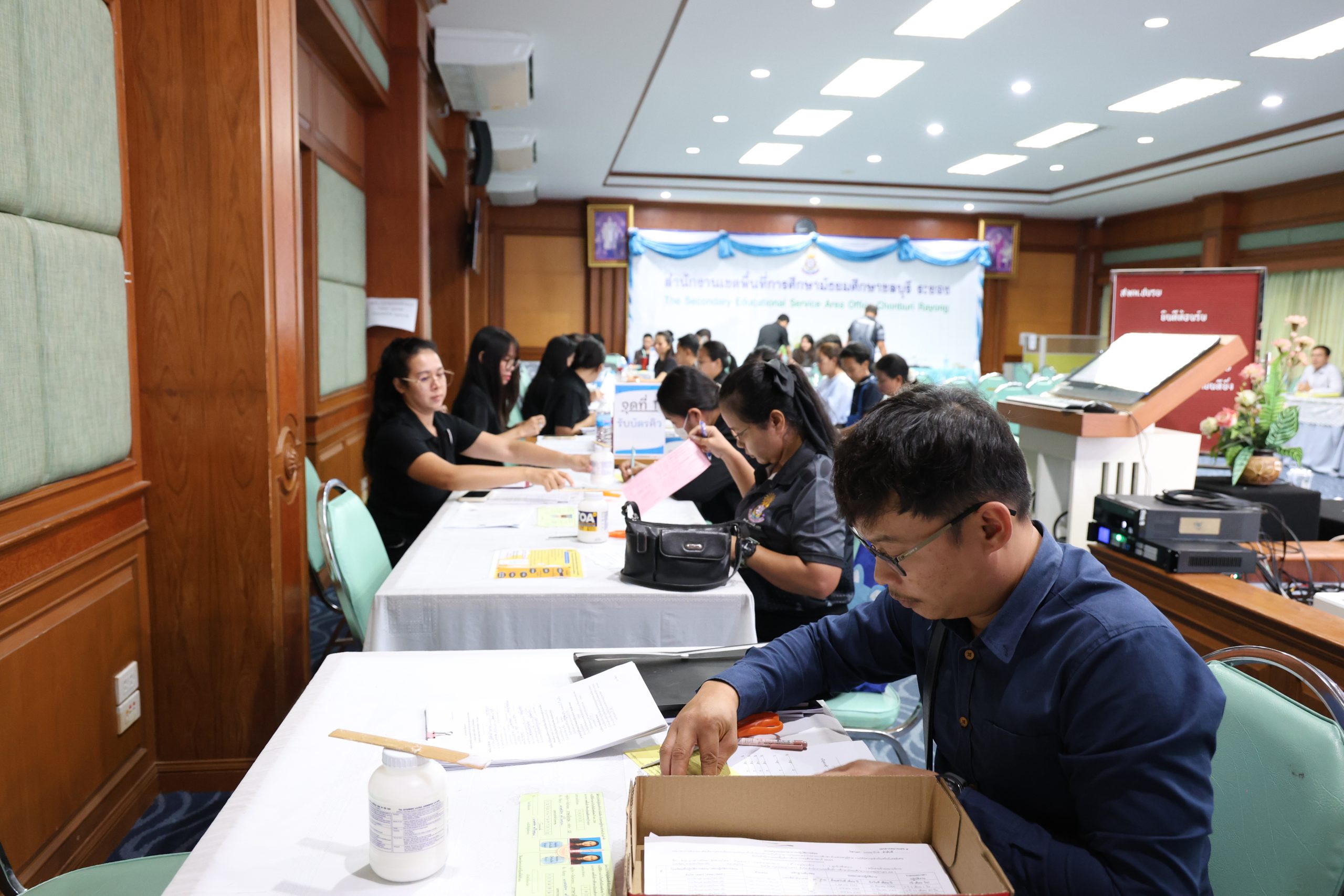 การรับสมัครคัดเลือกบุคคล เพื่อบรรจุและแต่งตั้งเข้ารับราชการเป็นข้าราชการครูและบุคลากรทางการศึกษา ตำแหน่งครูผู้ช่วย กรณีที่มีความจำเป็นหรือมีเหตุพิเศษ