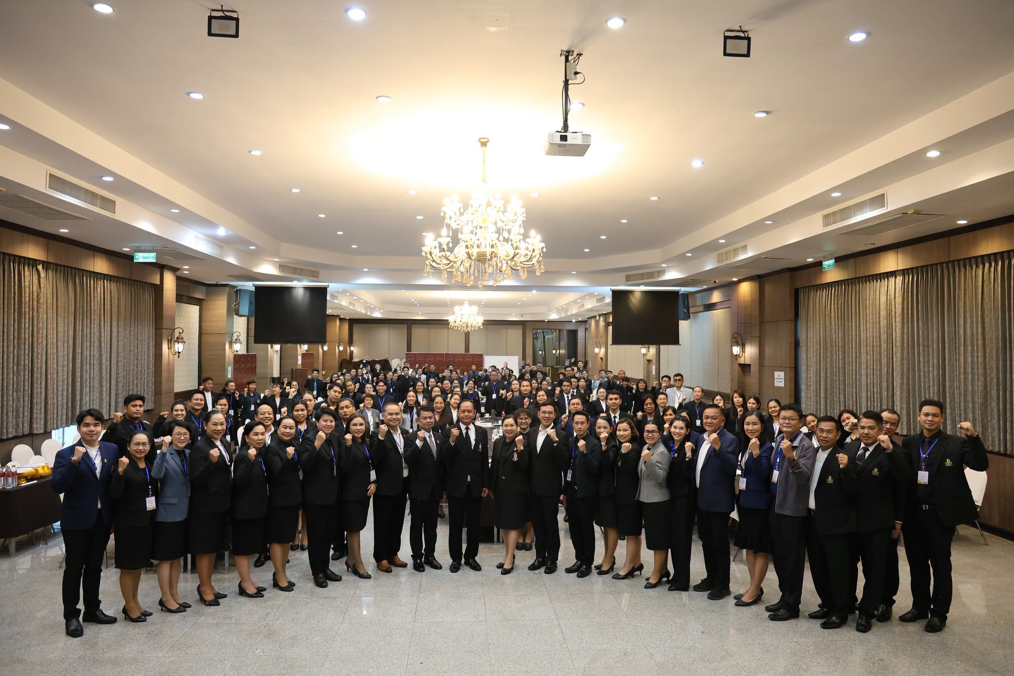 ปิดฉากอย่างงดงาม! สพม.ชลบุรี ระยอง จัดพิธีปิดการอบรมเชิงปฏิบัติการพัฒนาศักยภาพรองผู้อำนวยการสถานศึกษา ประจำปี 2569