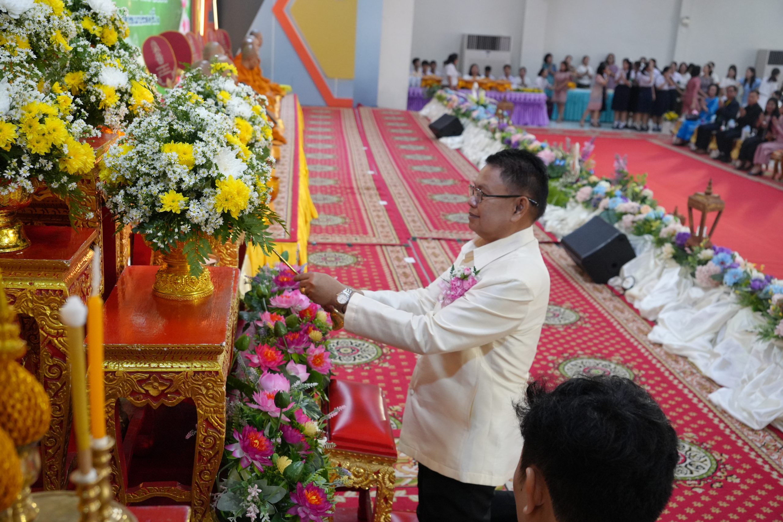 สพม.ชลบุรี ระยอง ร่วมพิธีทำบุญและมอบทุนการศึกษา เนื่องในวันคล้ายวันสถาปนา ครบรอบ 104 ปี โรงเรียนวัดป่าประดู่
