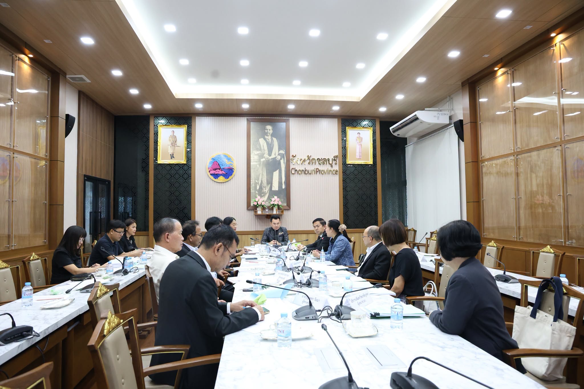 ผอ.สพม.ชลบุรี ระยอง เข้าร่วมการประชุม คณะกรรมการศึกษาธิการจังหวัดชลบุรี