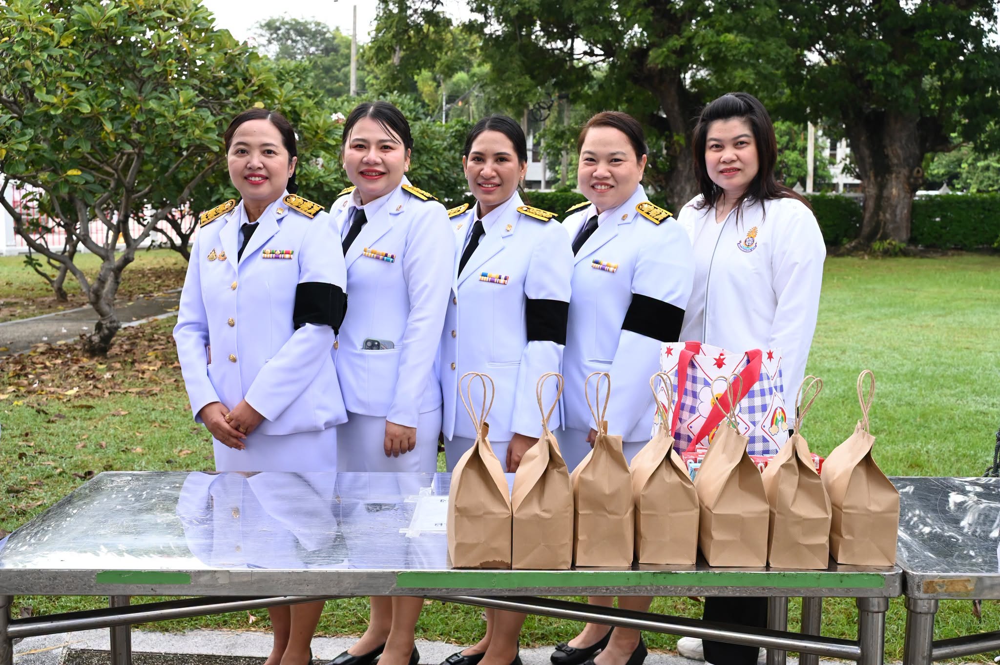 สพม.ชลบุรี ระยอง ร่วมพิธีน้อมรำลึกเนื่องใน “วันนวมินทรมหาราช” 13 ตุลาคม 2569